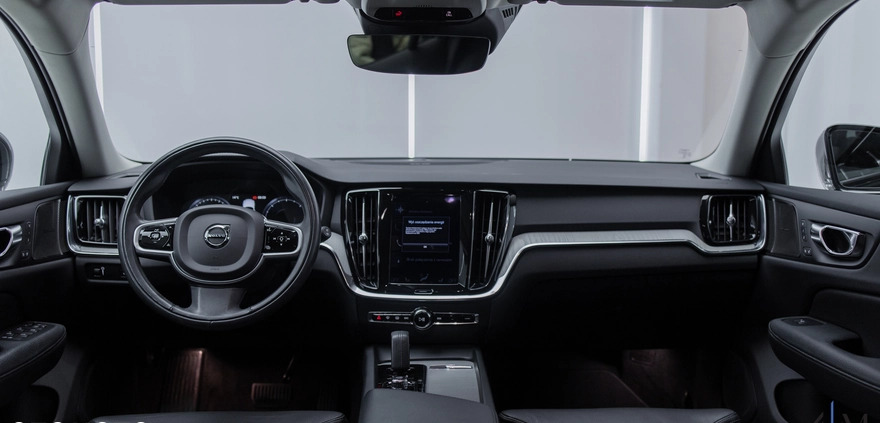 Volvo V60 Cross Country cena 169900 przebieg: 74000, rok produkcji 2021 z Żagań małe 497